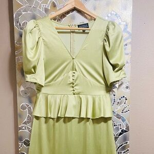 DANIELLE BERNSTEIN Green Peplum Puff Sleeve V-Neck Dress